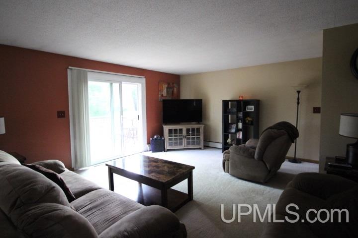 5249 12th Road Escanaba, MI 49829 - Photo 10 of 21