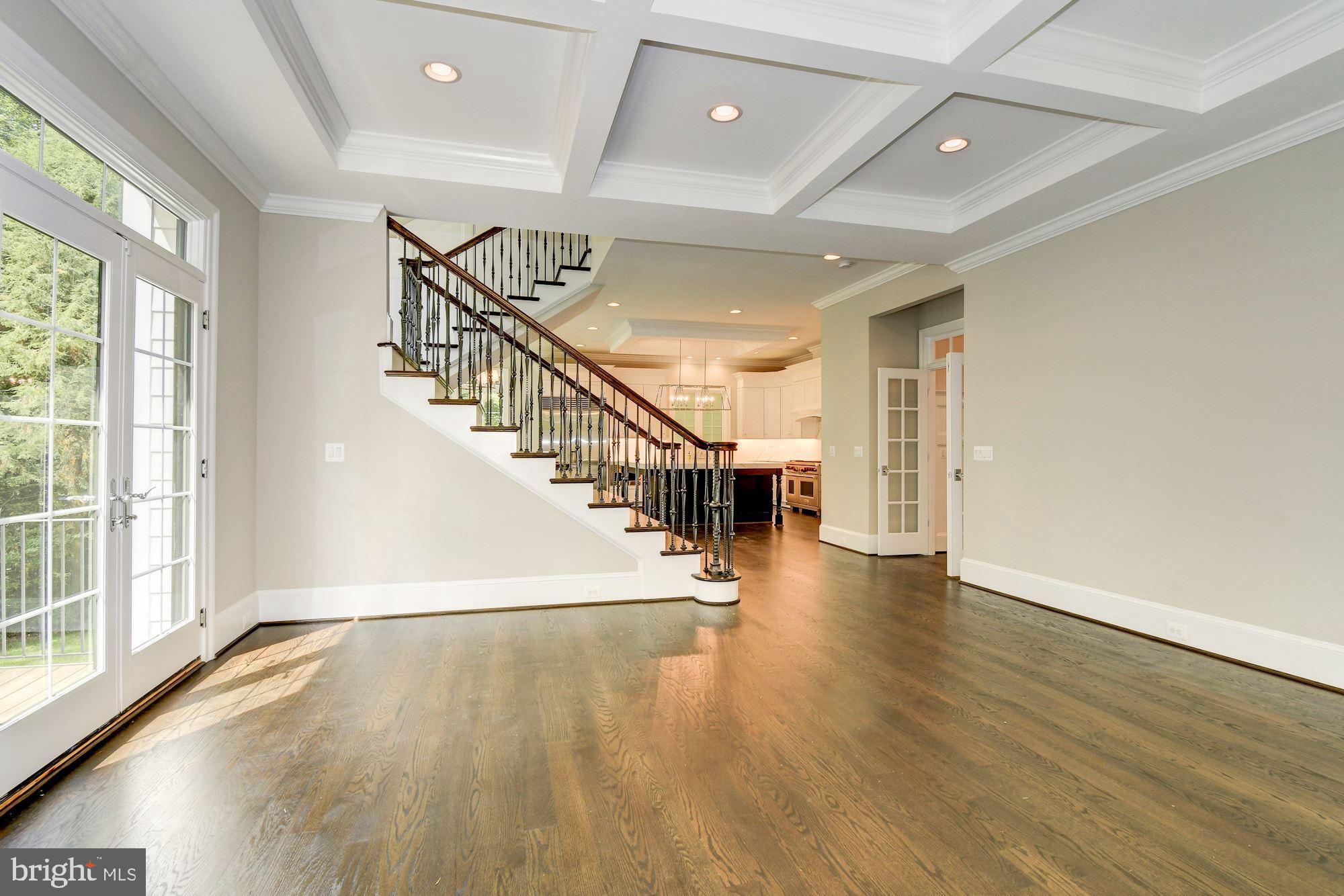 1352 Pine Tree Road McLean, VA 22101 - Photo 14 of 117 Gallery Image 14