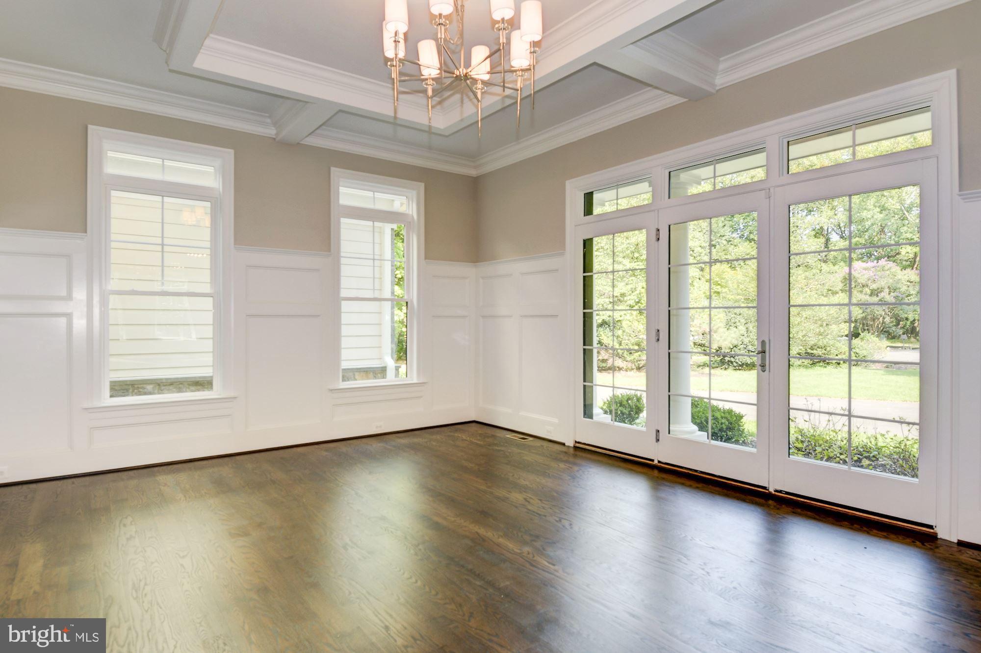 1352 Pine Tree Road McLean, VA 22101 - Photo 8 of 117 Gallery Image 8