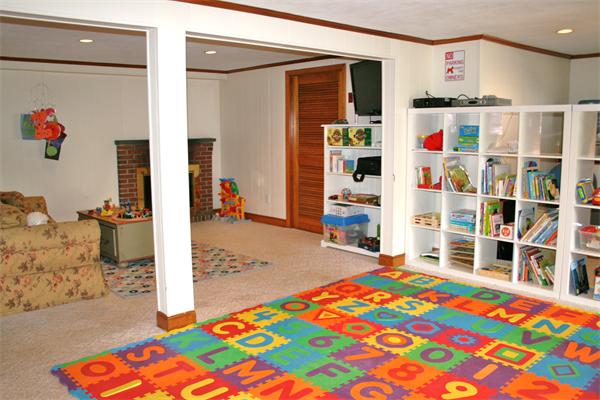 154 Elmwood Road Needham, MA 02492 - Photo 19 of 30 Gallery Image 19