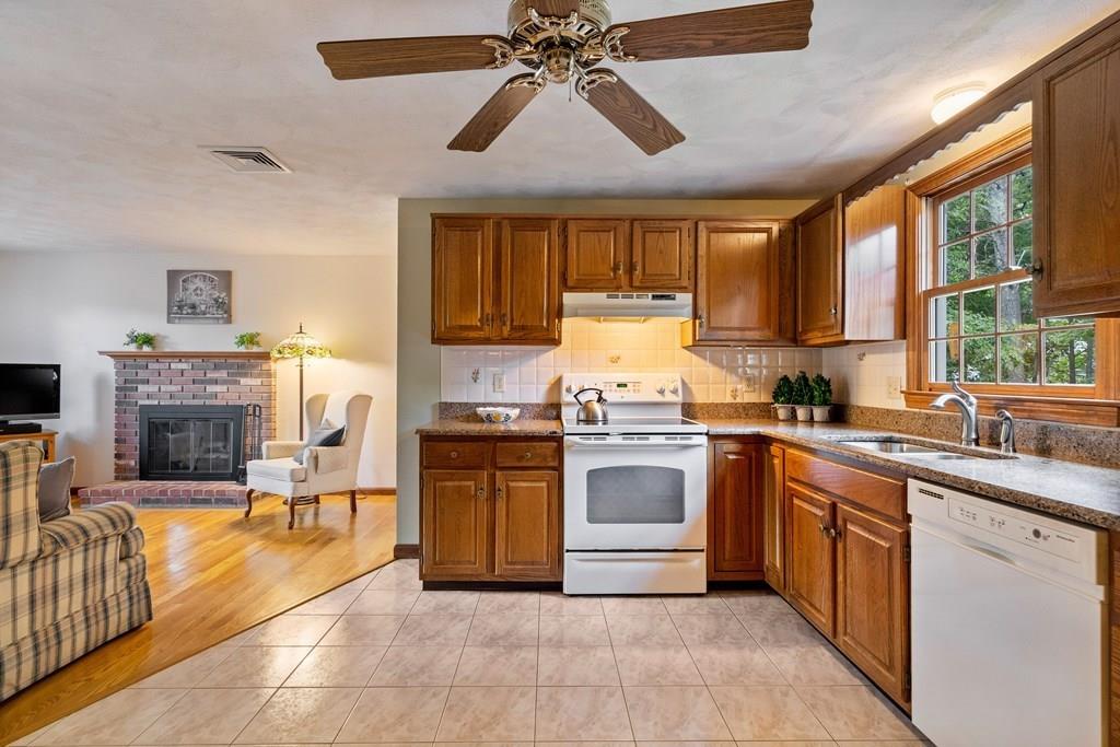 2 Tillotson Road Hopedale, MA 01747 - Photo 9 of 39 Gallery Image 9