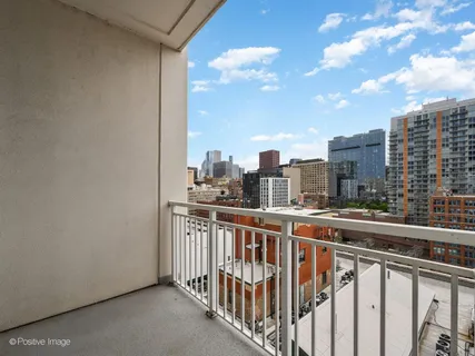$325,000 | 170 West Polk Street, Unit 1406, Chicago, IL 60605