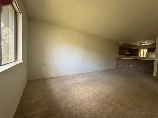 $1,375 | 111 Southeast 16th Avenue, Unit O302, Gainesville, FL 32601