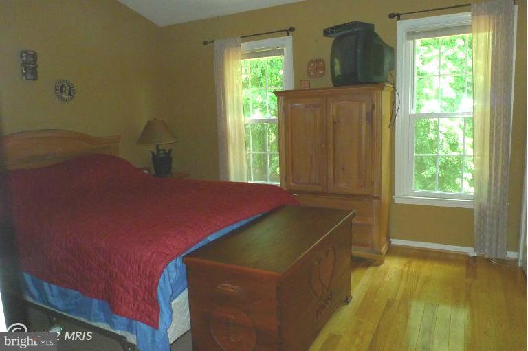 8495 Springfield Oaks Drive Springfield, VA 22153 - Photo 12 of 24 Bedroom (Master)