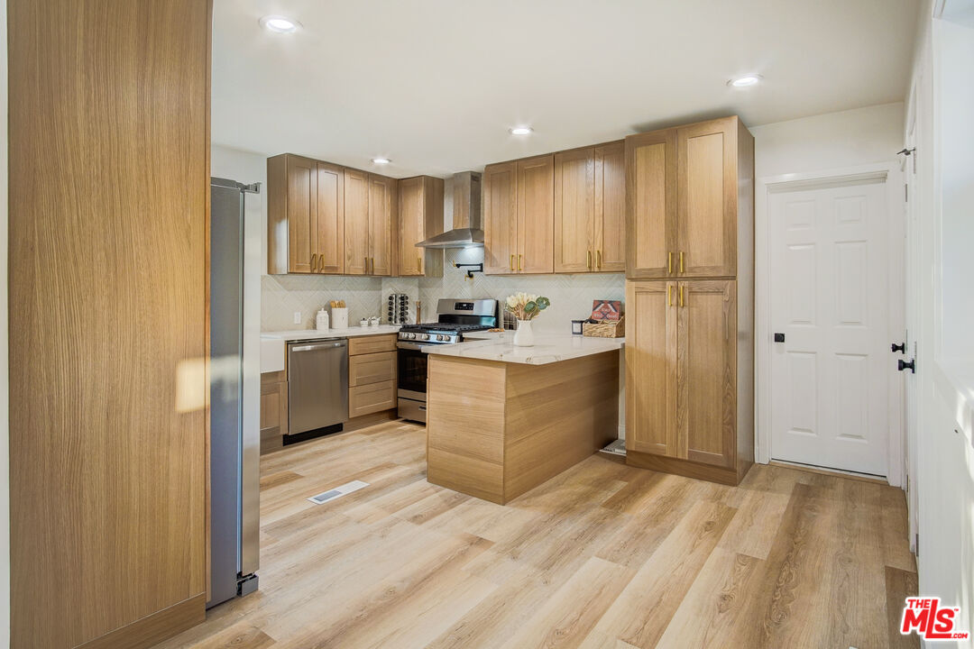 1805 Parkview Drive Alhambra, CA 91803 - Photo 8 of 36