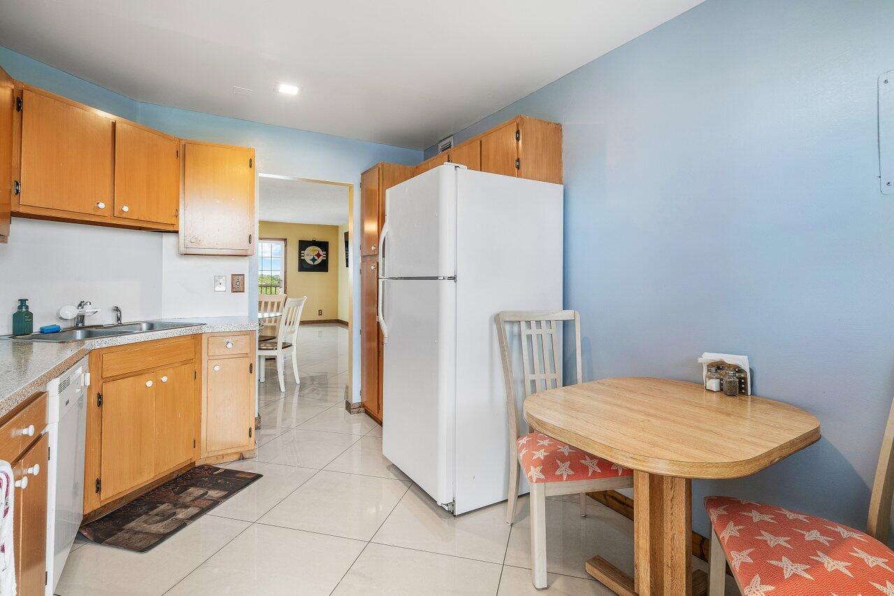 9101 West Sample Road, Unit 805 Coral Springs, FL 33065 - Photo 6 of 29 004-9101WestSampleRoad-805-CoralSprings-