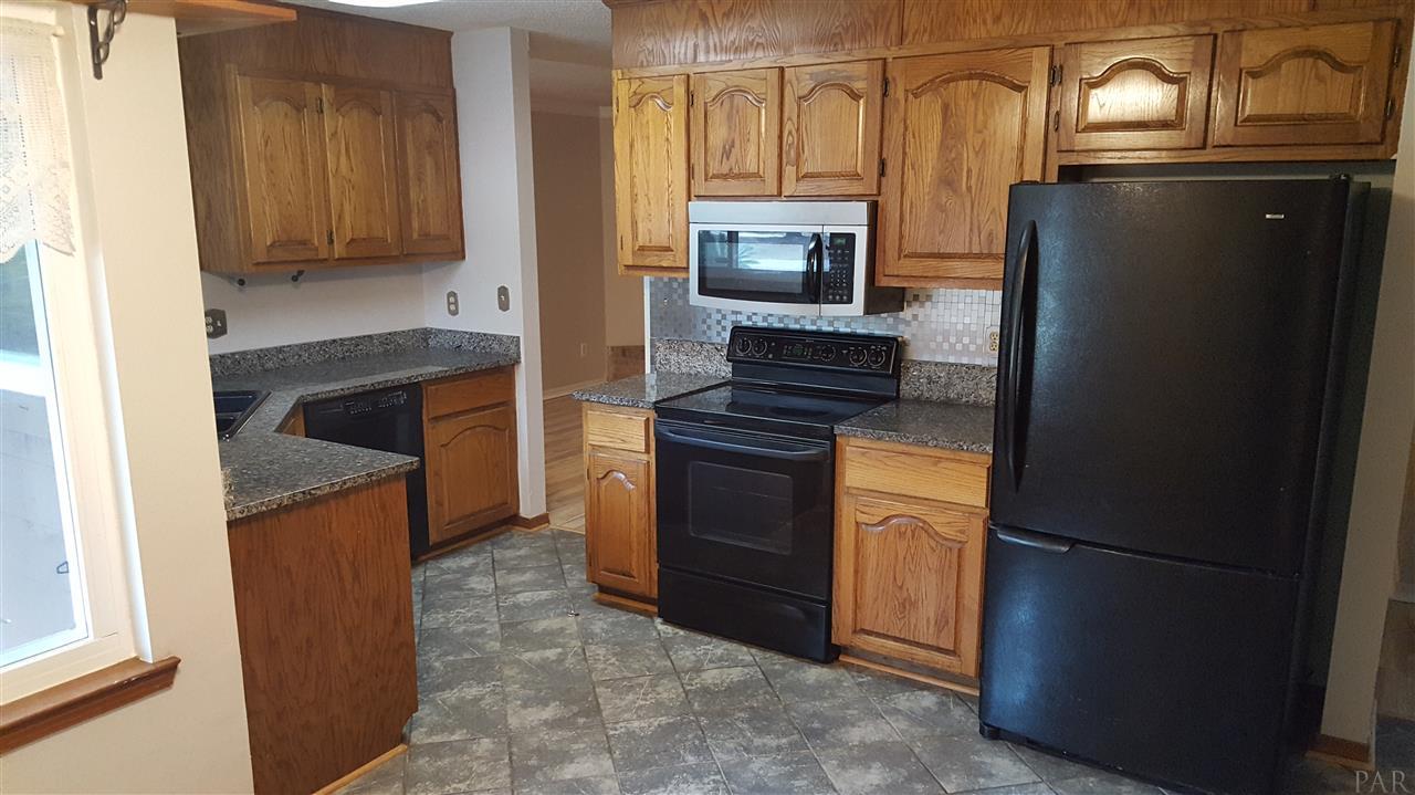 5709 Northrop Road Milton, FL 32570 - Photo 6 of 10 Gallery Image 6