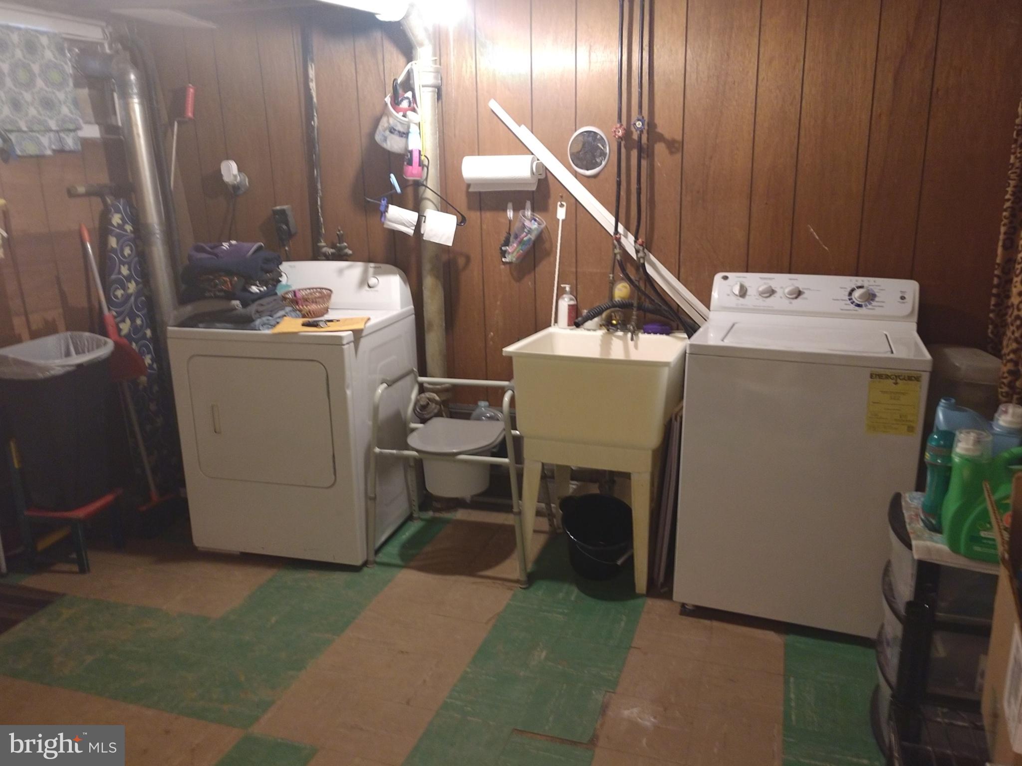 310 Grovethorn Road Middle River, MD 21220 - Photo 15 of 20 Laundry