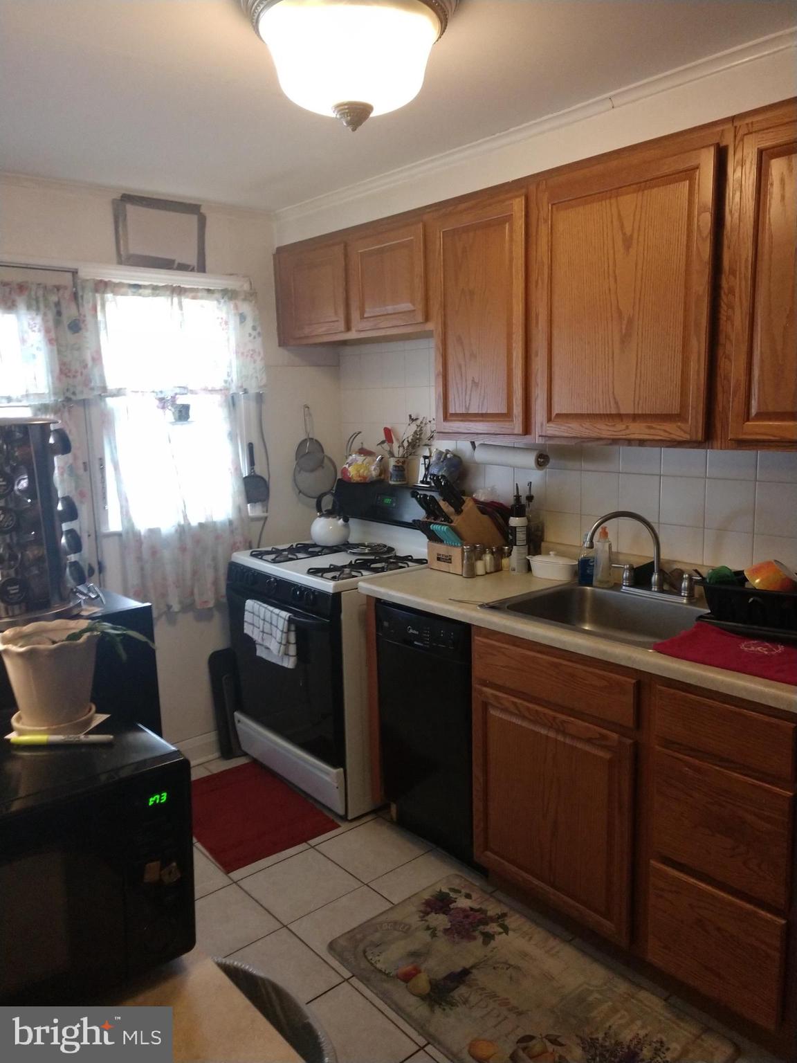 310 Grovethorn Road Middle River, MD 21220 - Photo 7 of 20 Updated kitchen