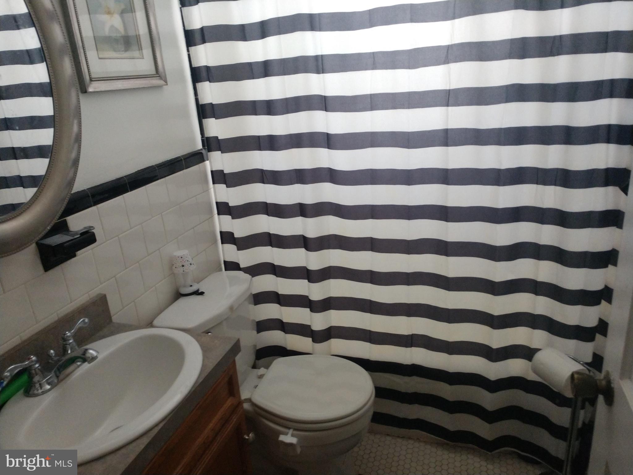 310 Grovethorn Road Middle River, MD 21220 - Photo 9 of 20 Bathroom