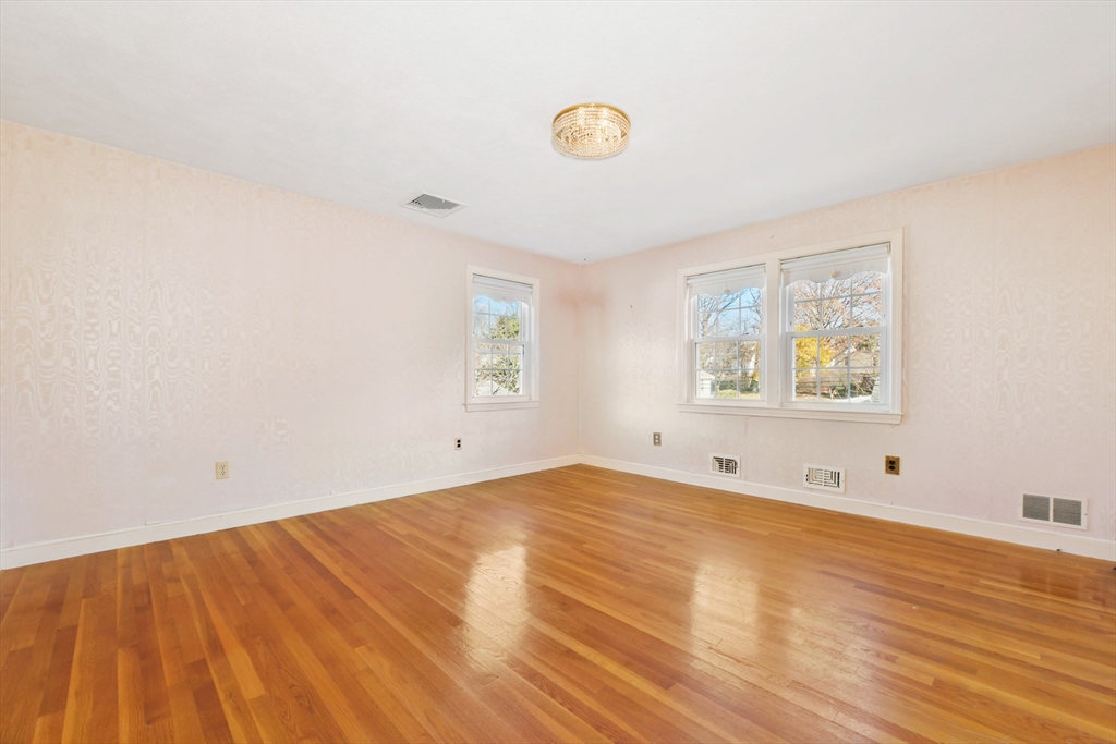 72 Stivaletta Drive Dedham, MA 02026 - Photo 23 of 38
