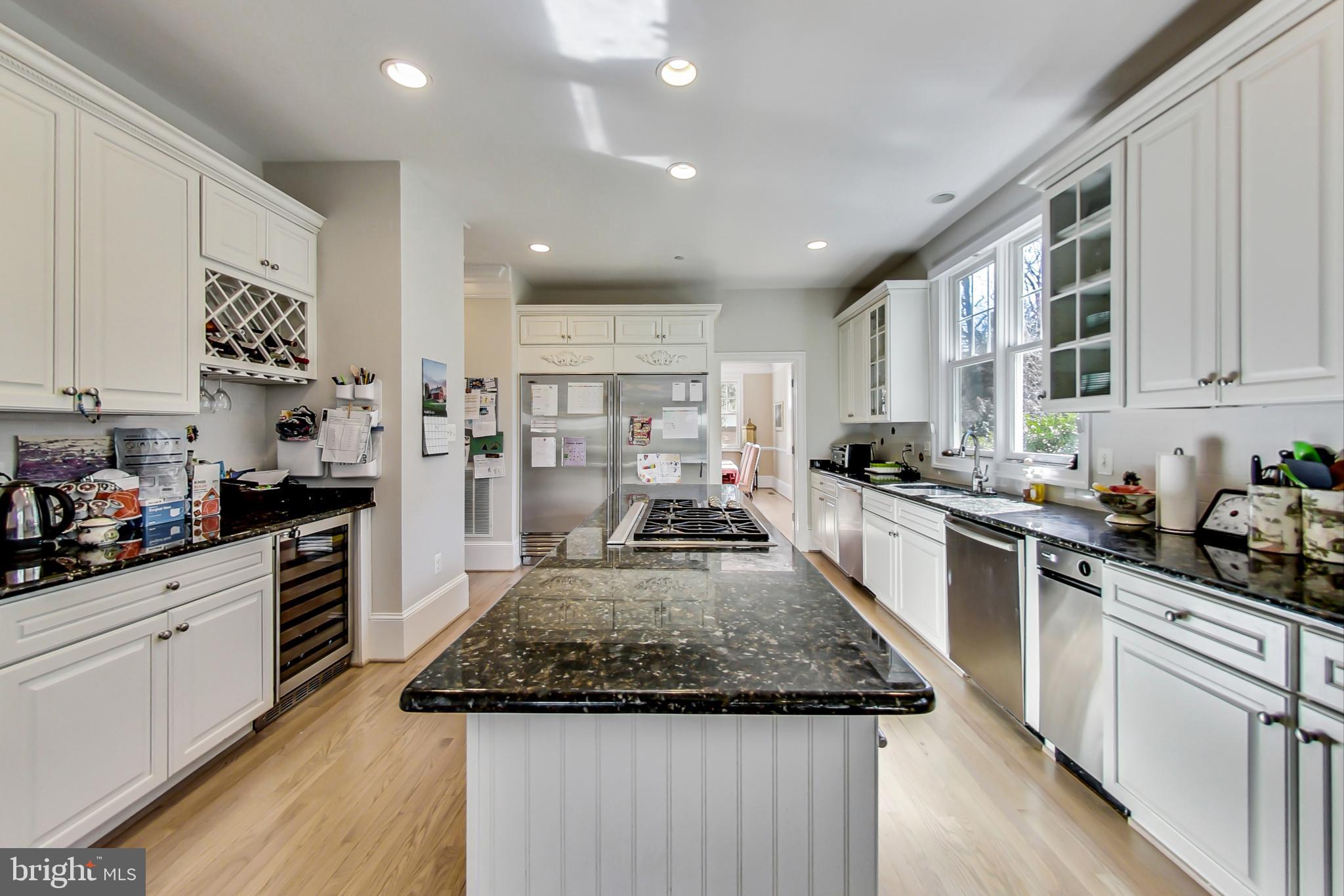 5922 Walhonding Road Bethesda, MD 20816 - Photo 11 of 65 Kitchen