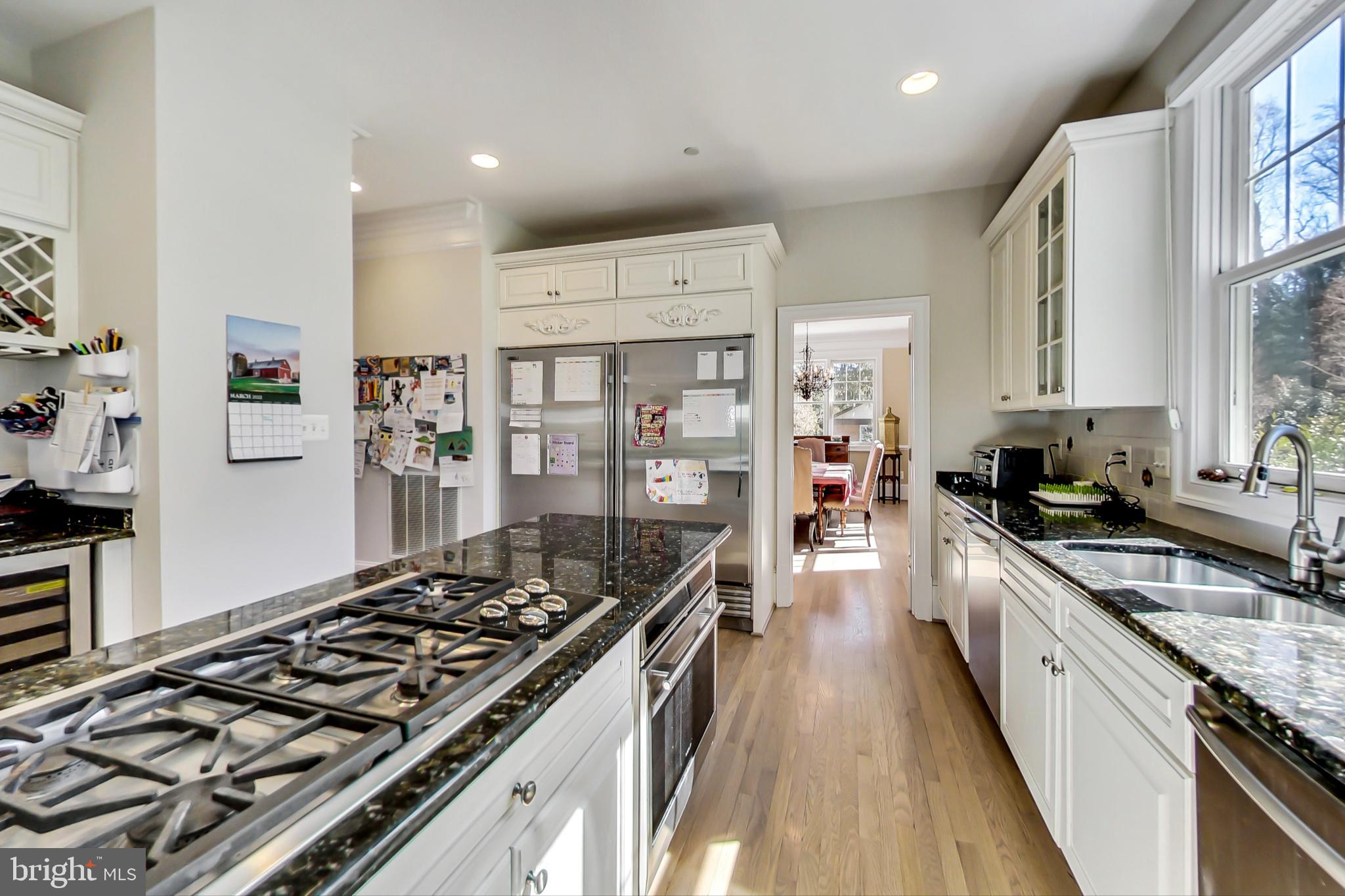 5922 Walhonding Road Bethesda, MD 20816 - Photo 12 of 65 Kitchen