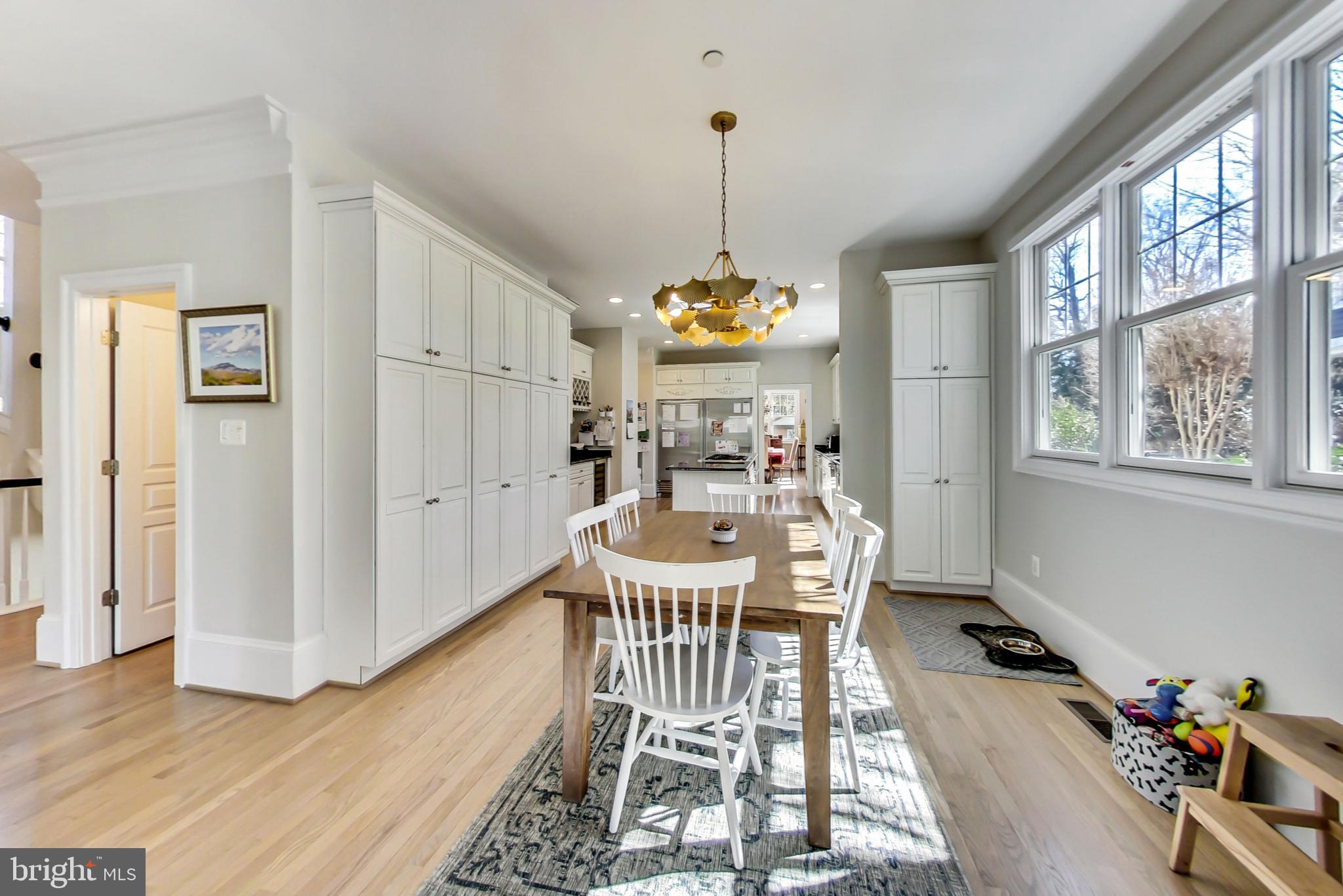 5922 Walhonding Road Bethesda, MD 20816 - Photo 14 of 65 Breakfast Nook