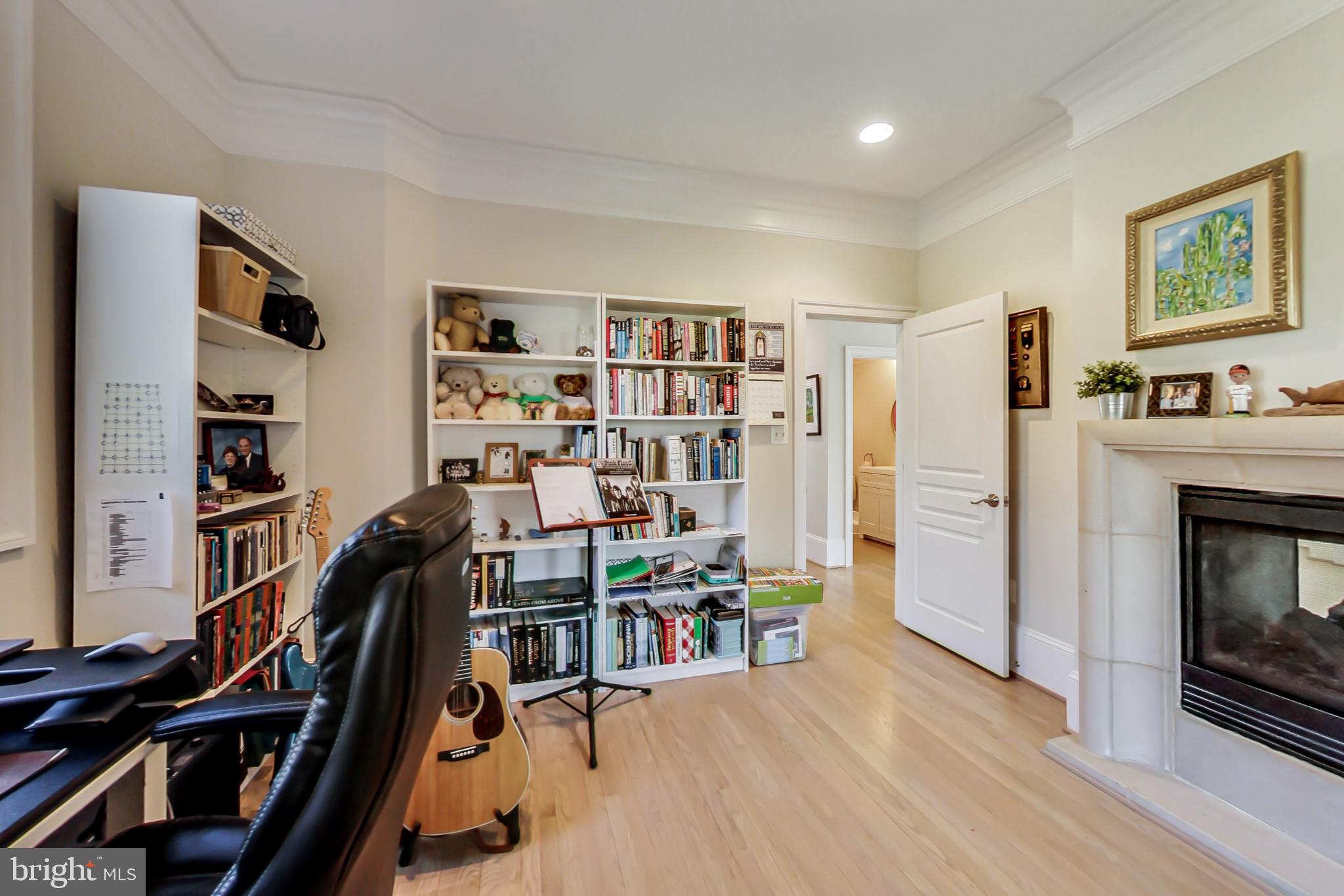 5922 Walhonding Road Bethesda, MD 20816 - Photo 21 of 65 Home Office