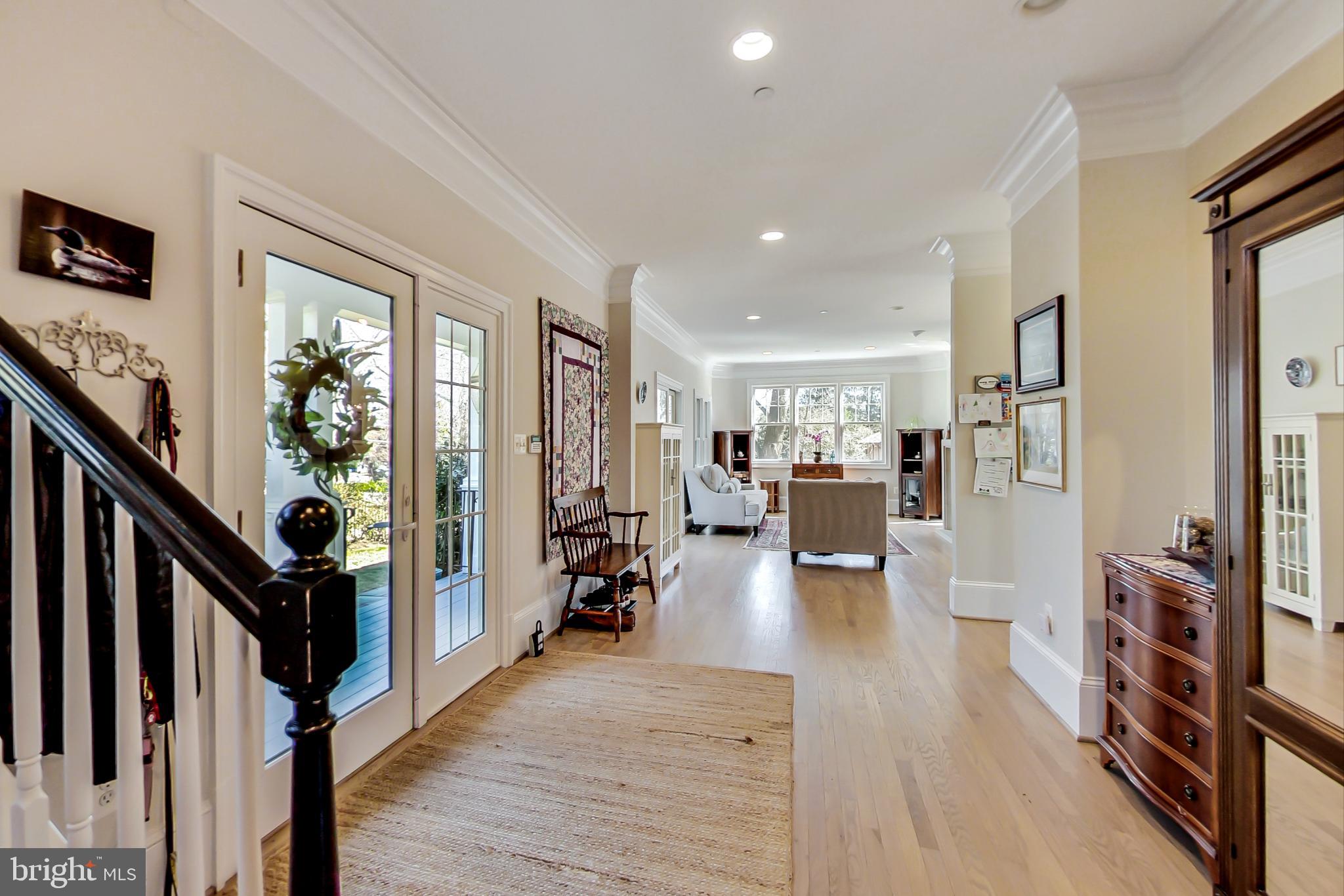 5922 Walhonding Road Bethesda, MD 20816 - Photo 5 of 65 Foyer area