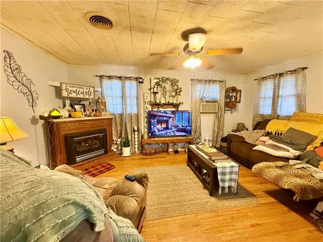 $117,000 | 2685 East Hardtner Drive, Urania, LA 71465