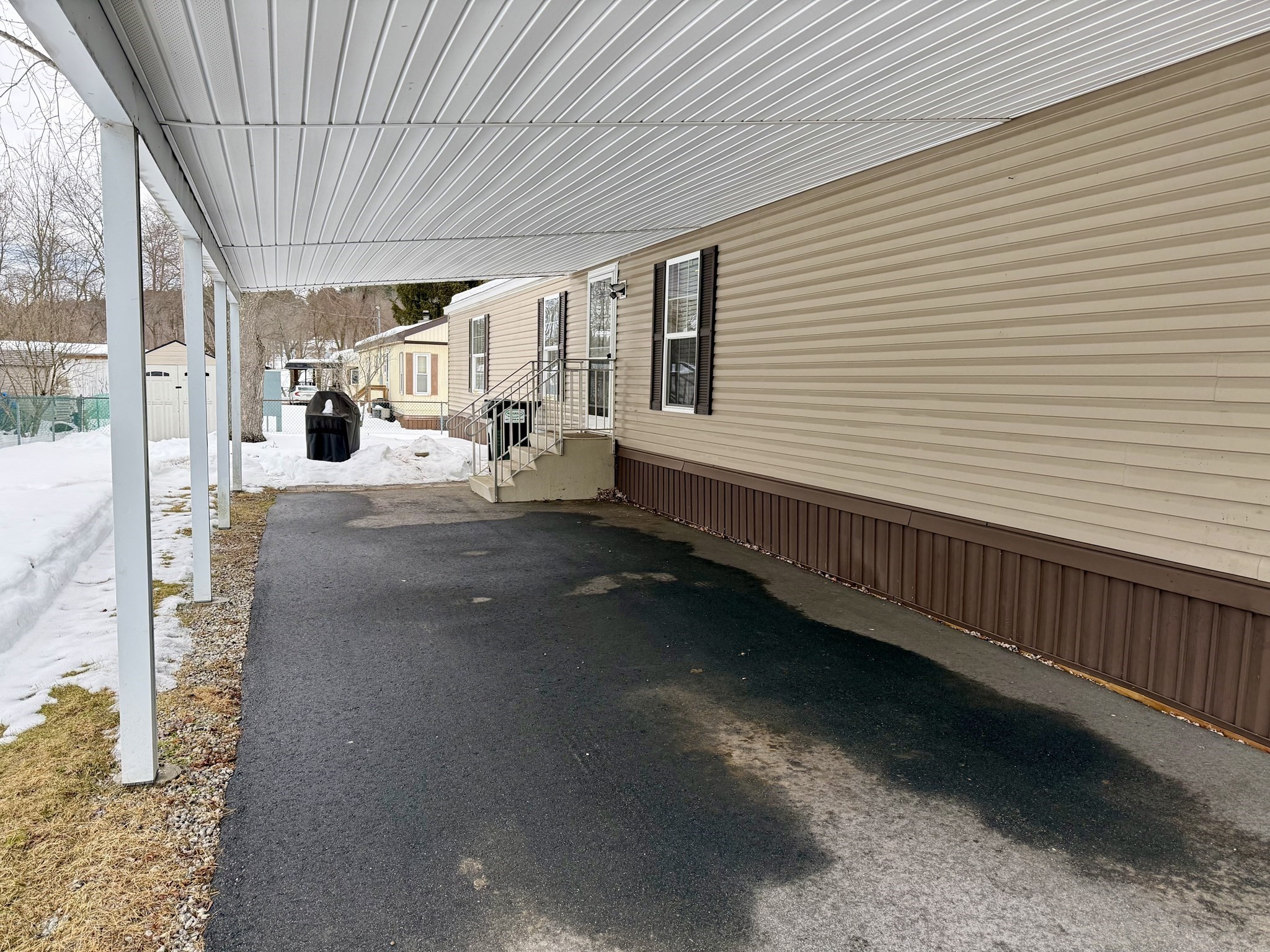 60 Quaboag Valley Ware, MA 01082 - Photo 3 of 25 Gallery Image 3