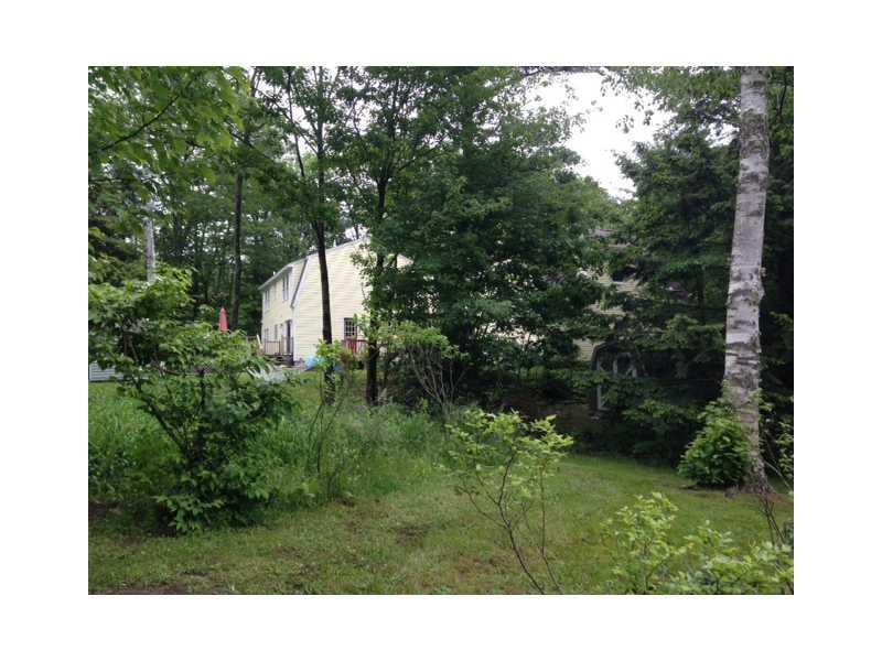 410 Middle Road Falmouth, ME 04105 - Photo 12 of 35 Yard/Garden.