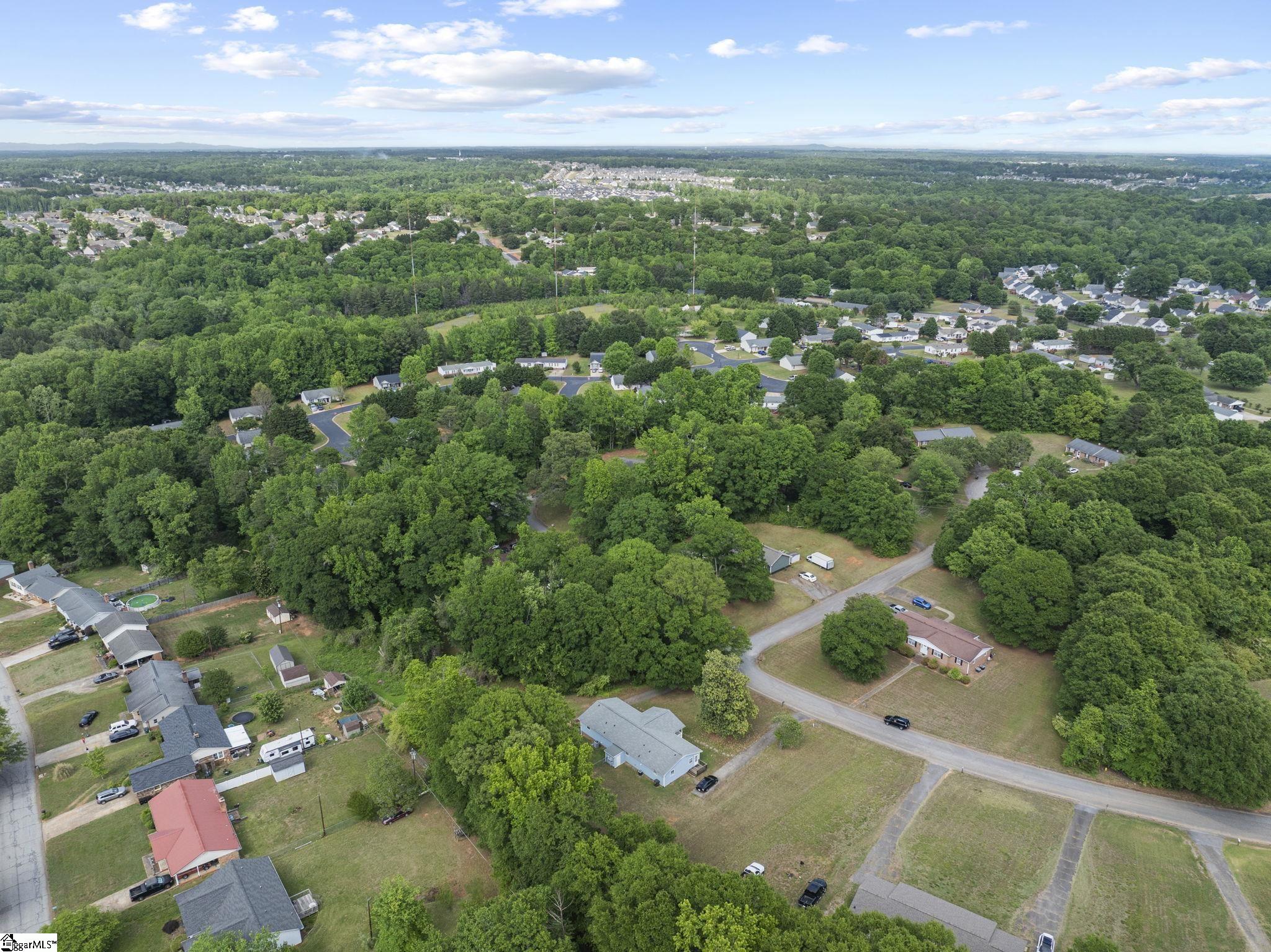113-115 Hunter Drive Boiling Springs, SC 29316 - Photo 29 of 32
