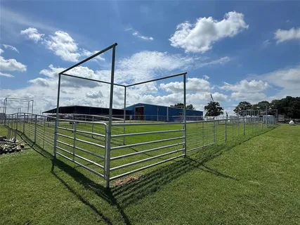 $699,000 | 125 B Rolling Bnd Road, Alvord, TX 76225