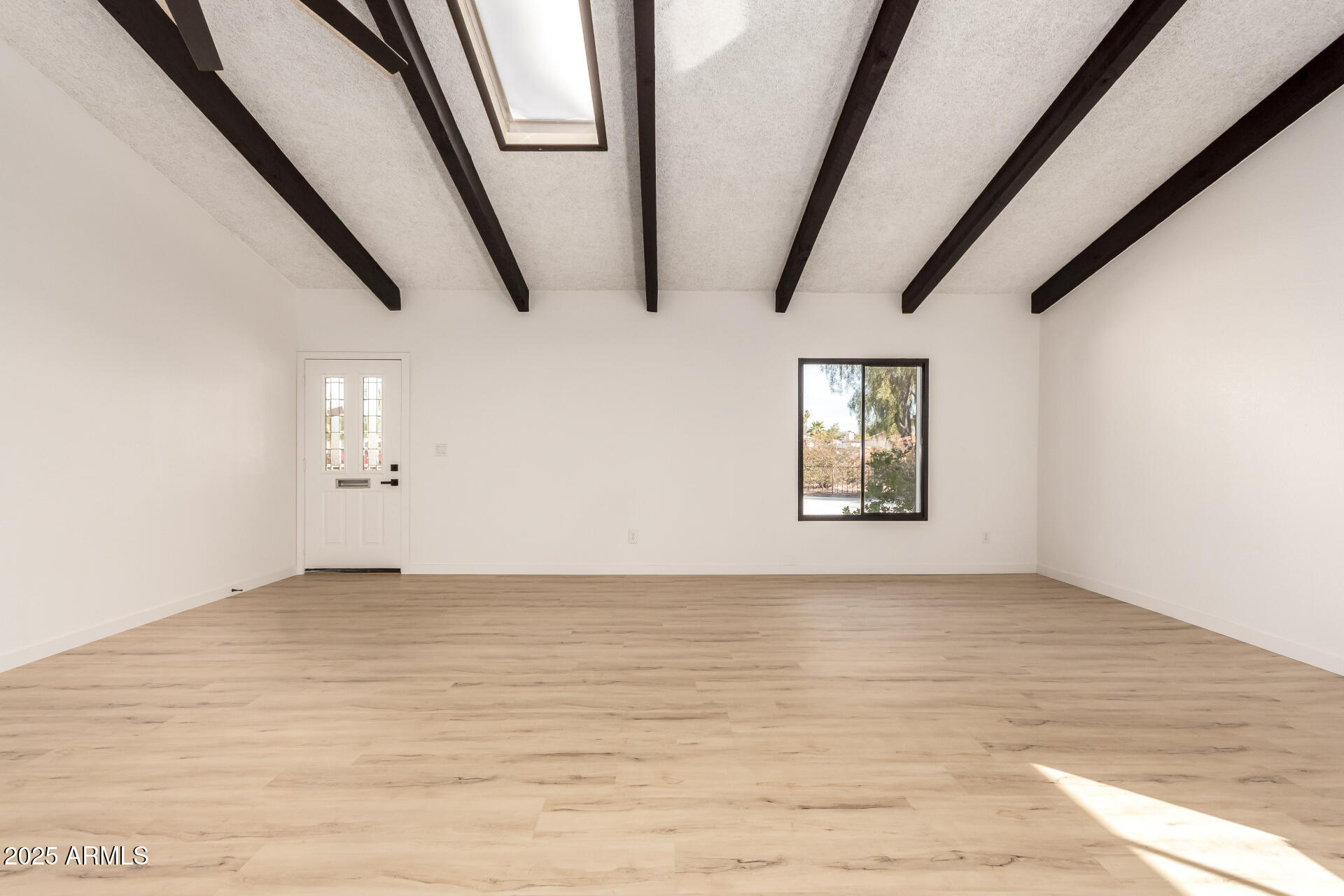 2319 West Wethersfield Road Phoenix, AZ 85029 - Photo 13 of 40 07 - Wethersfield