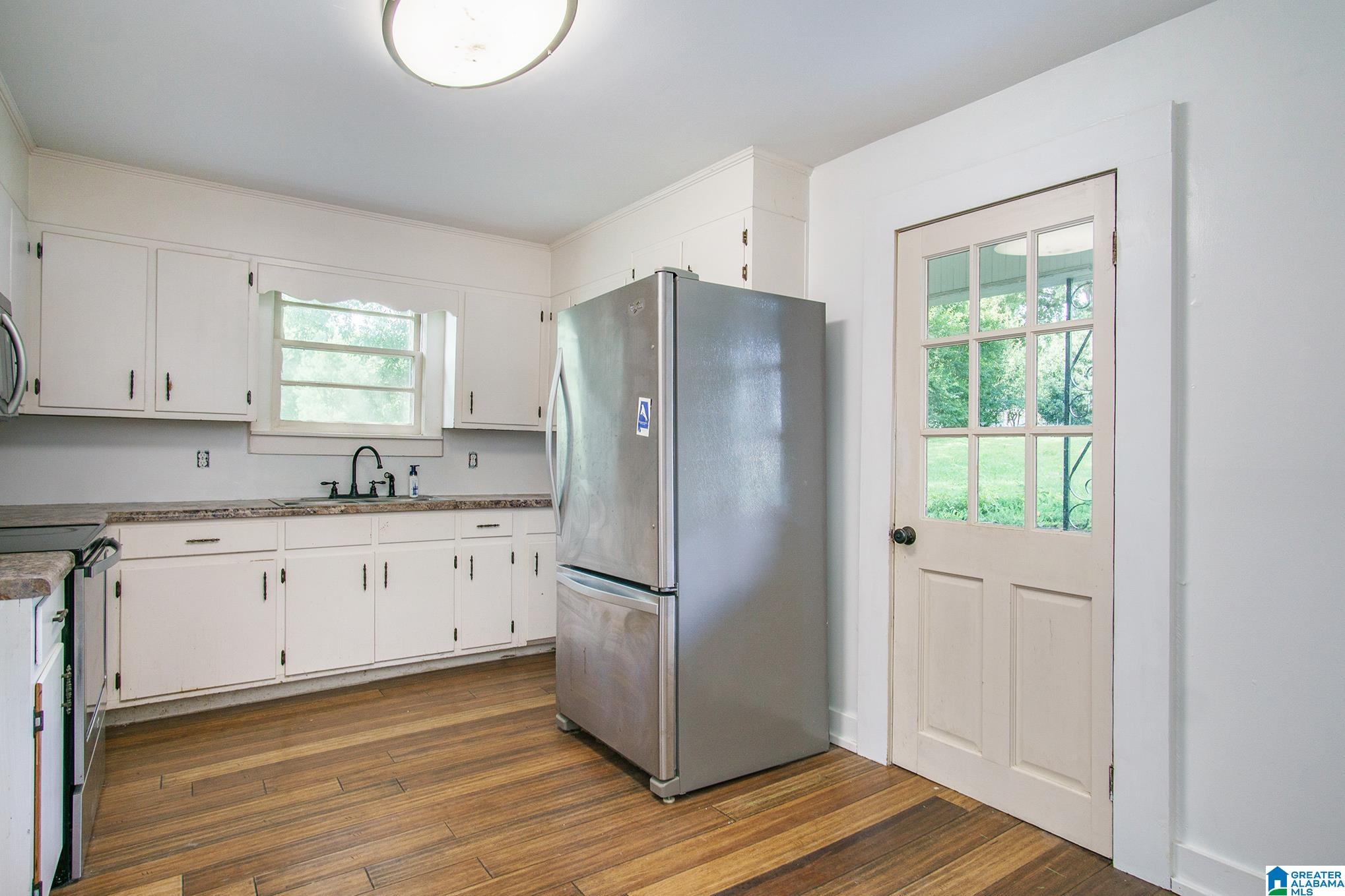 305 1st Street South Oneonta, AL 35121 - Photo 4 of 7