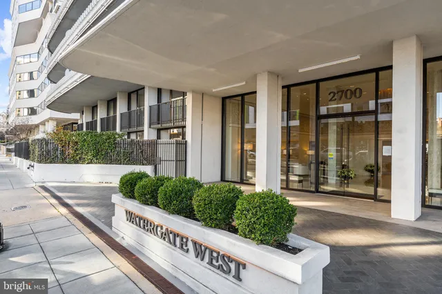 $798,000 | 2700 Virginia Avenue Northwest, Unit 109, Washington, DC 20037