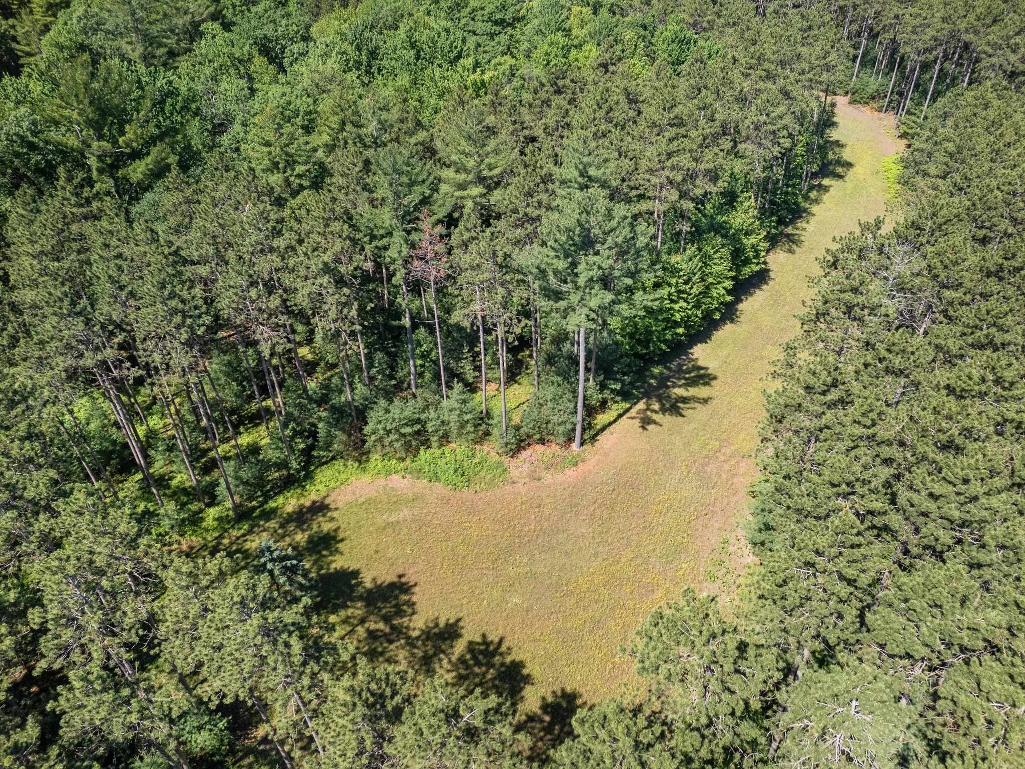 E6889 Guth Road Weyauwega, WI 54983 - Photo 7 of 41