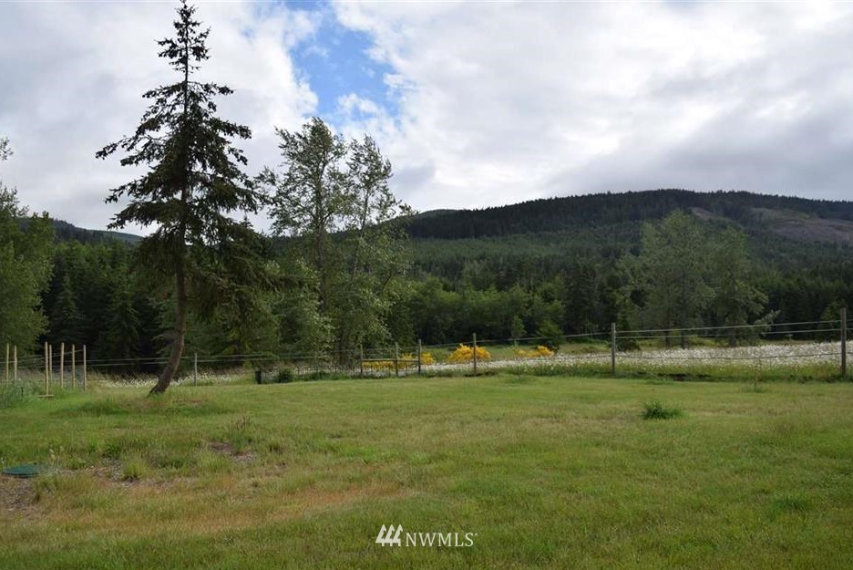1711 Happy Valley Road Sequim, WA 98382 - Photo 4 of 25