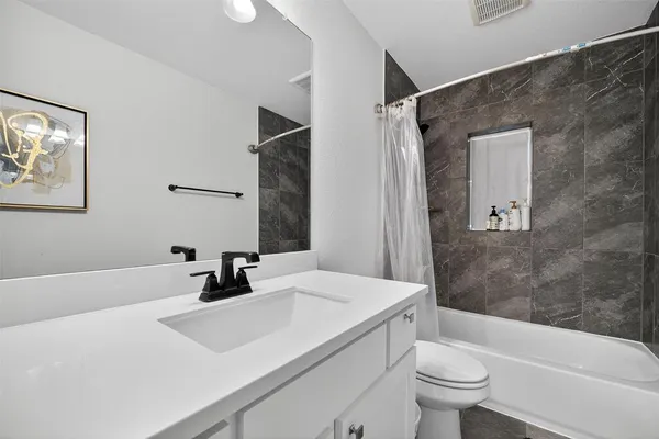 $3,900 | 405 Rock Rose Lane, Richardson, TX 75080