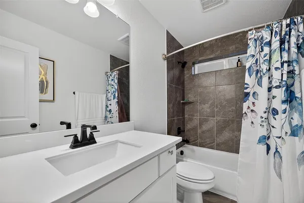 $3,900 | 405 Rock Rose Lane, Richardson, TX 75080