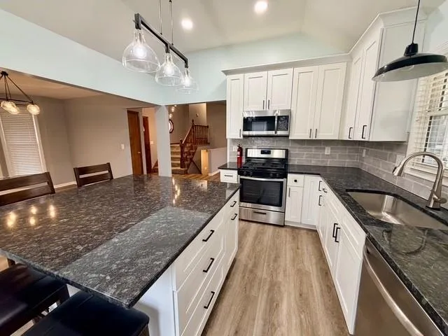 $349,900 | 1213 Northeast Ball Drive, Lee's Summit, MO 64086