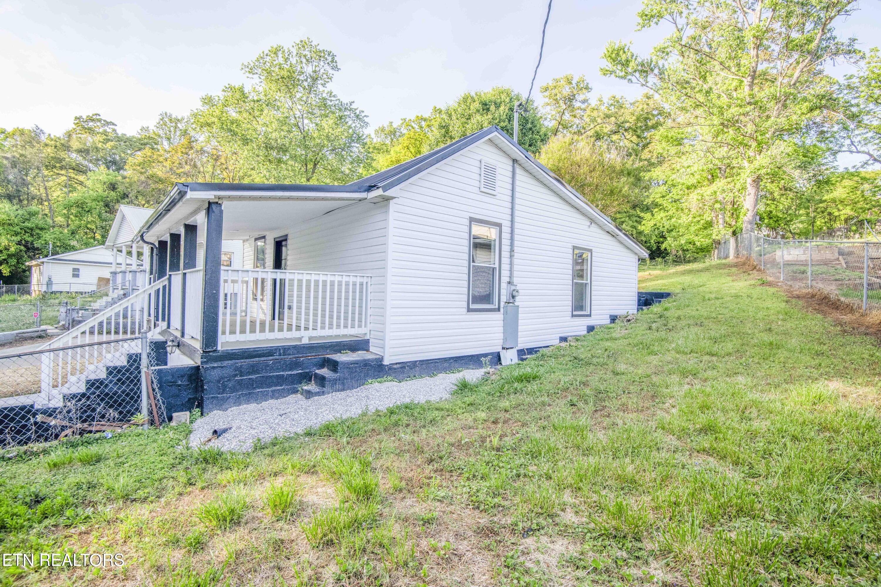 4112 Edington Road Knoxville, TN 37920 - Photo 4 of 36 exterior_1