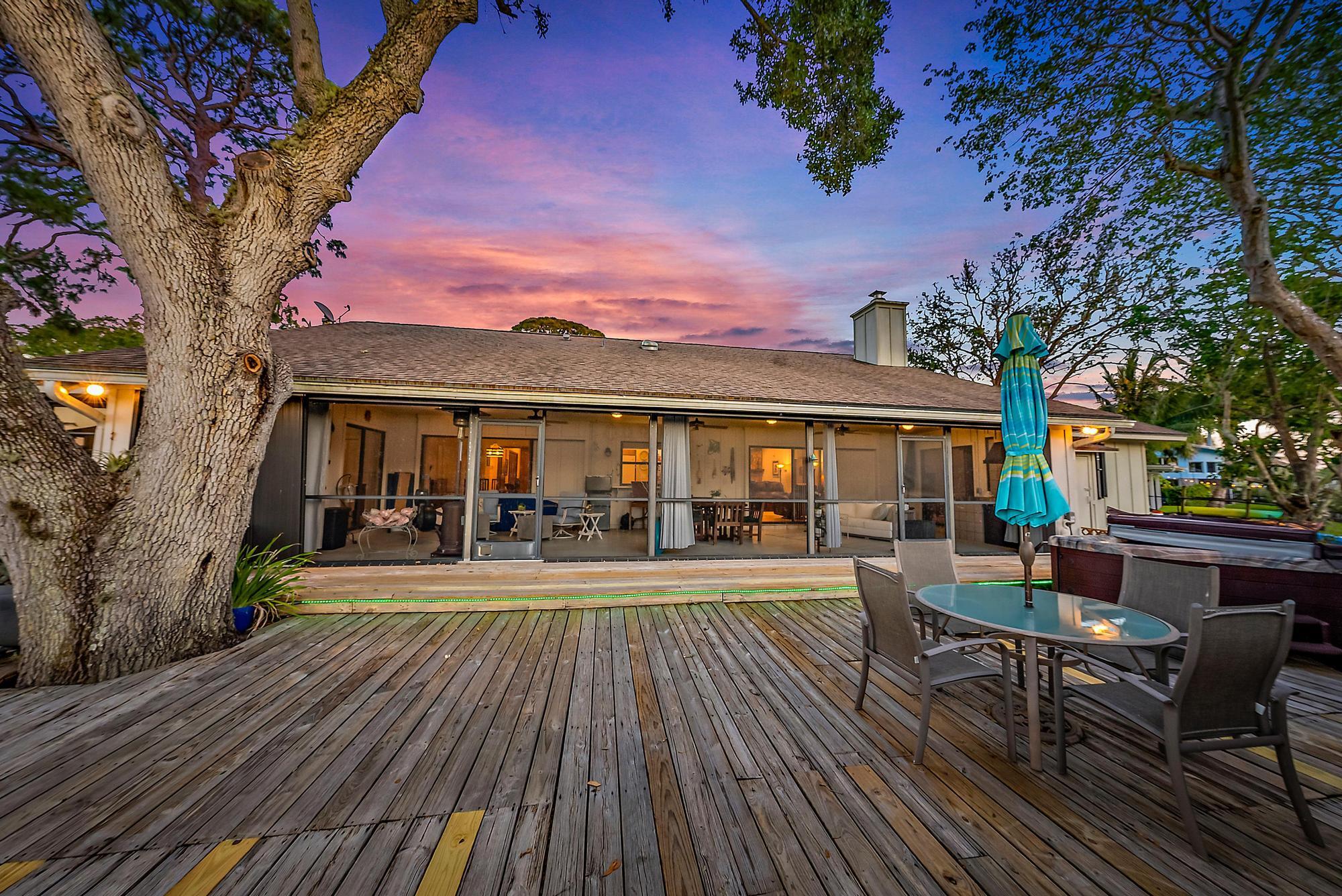 934 Penn Trail Jupiter, FL 33458 - Photo 48 of 54 outdoor dining