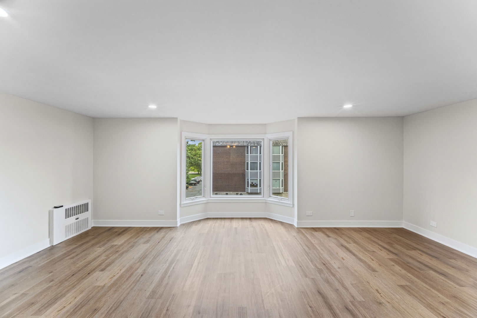 2400 Archbury Lane, Unit 2E Park Ridge, IL 60068 - Photo 15 of 18