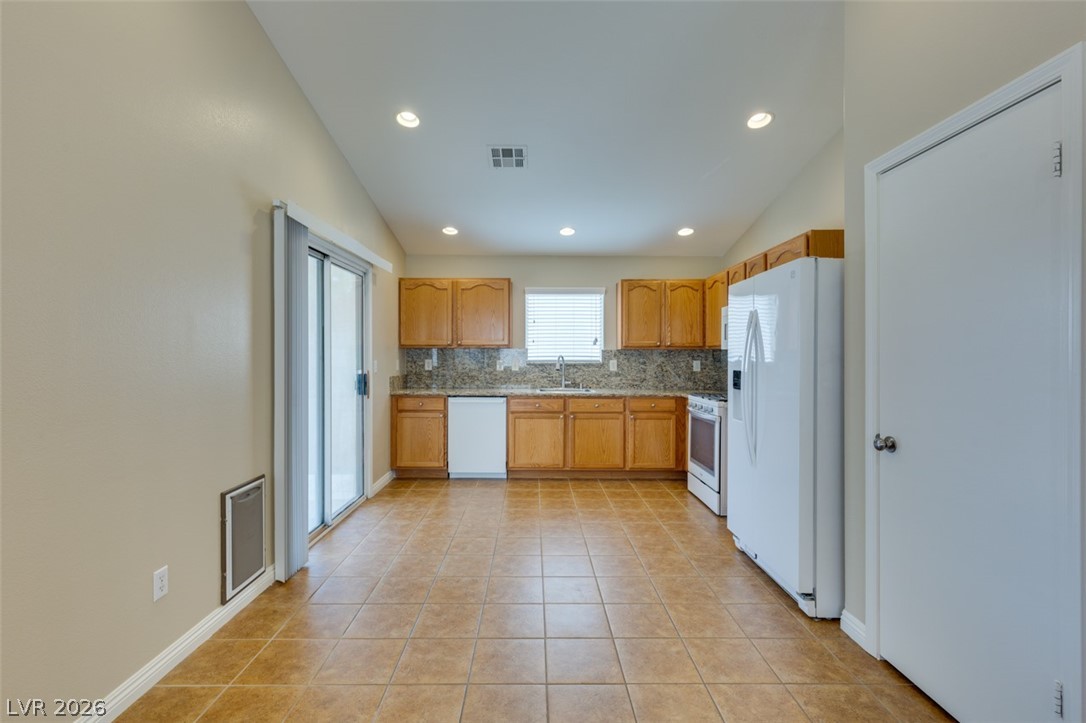 5924 Oakton Street Las Vegas, NV 89130 - Photo 17 of 36