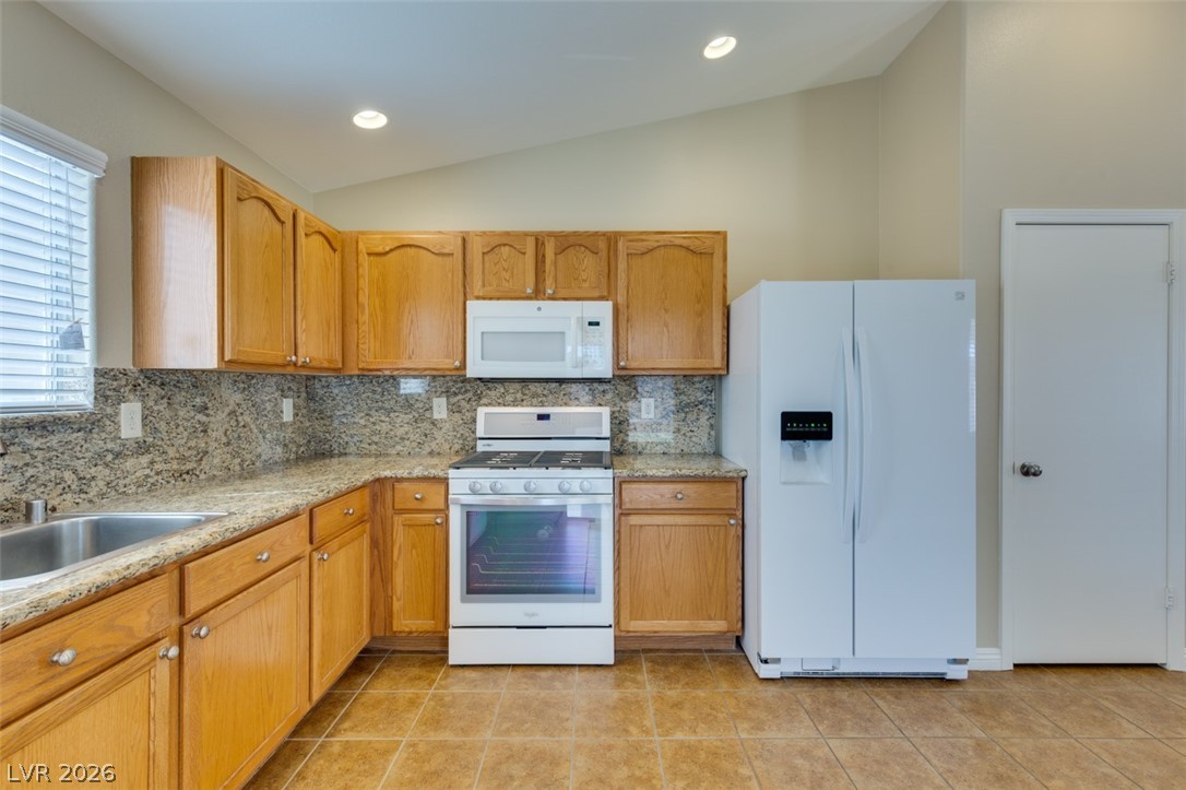 5924 Oakton Street Las Vegas, NV 89130 - Photo 19 of 36