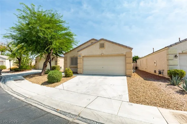 $1,998 | 5924 Oakton Street, Las Vegas, NV 89130