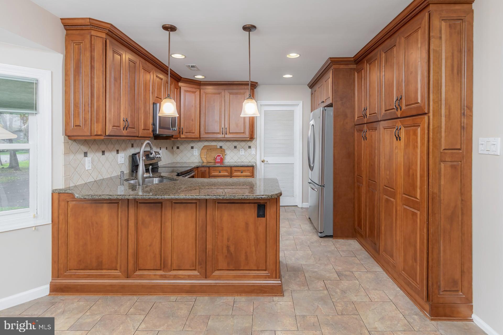 1 Castle Road Shamong, NJ 08088 - Photo 5 of 29 Newer Kitchen