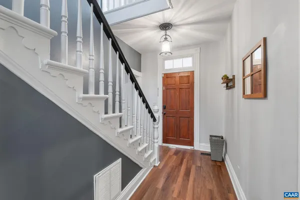 $2,500 | 800 Anderson Street, Charlottesville, VA 22903