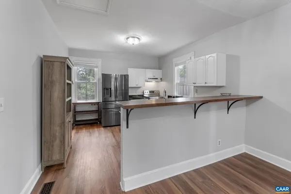 $2,500 | 800 Anderson Street, Charlottesville, VA 22903