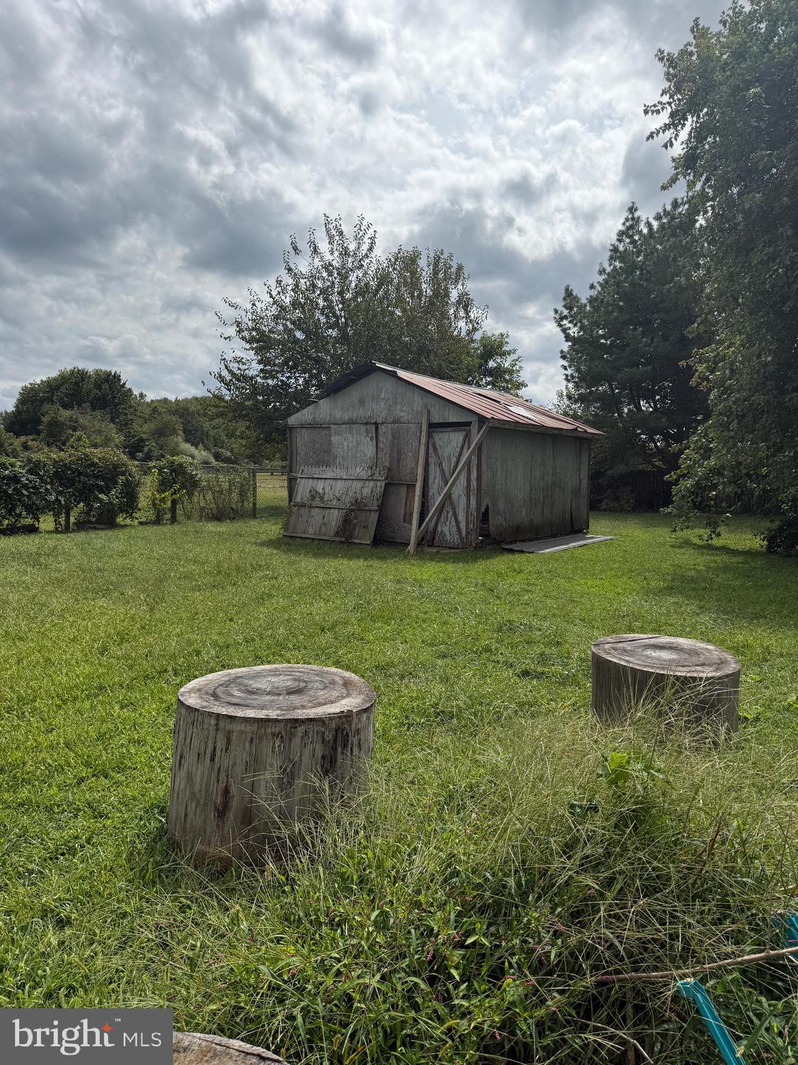 2418 Seeneytown Road Dover, DE 19904 - Photo 20 of 20 a view of a backyard