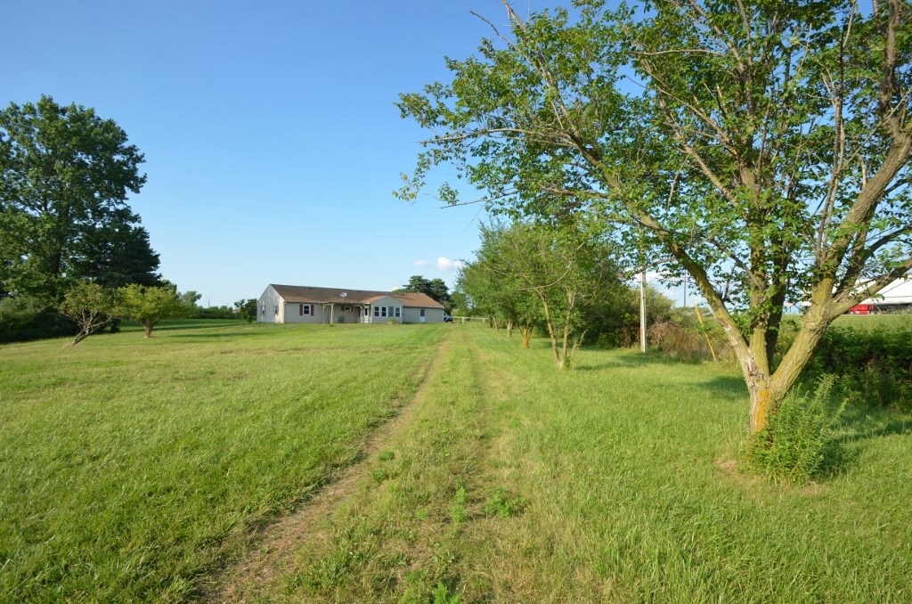 7280 South Warren Road Warren, IN 46792 - Photo 8 of 23 Gallery Image 8
