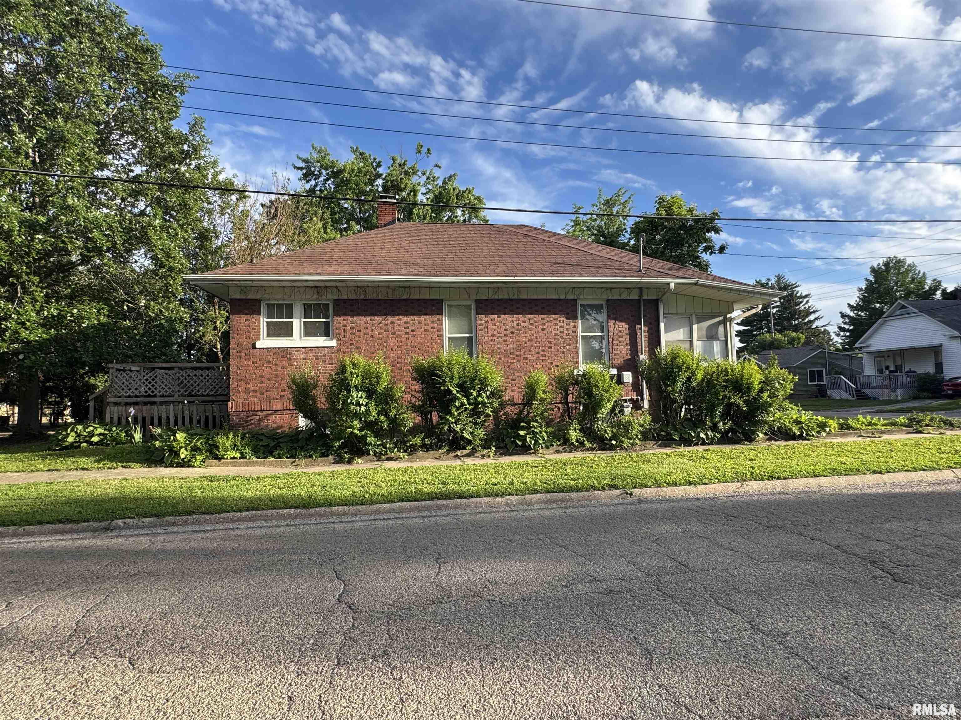 699 Baxter Court Canton, IL 61520 - Photo 5 of 35