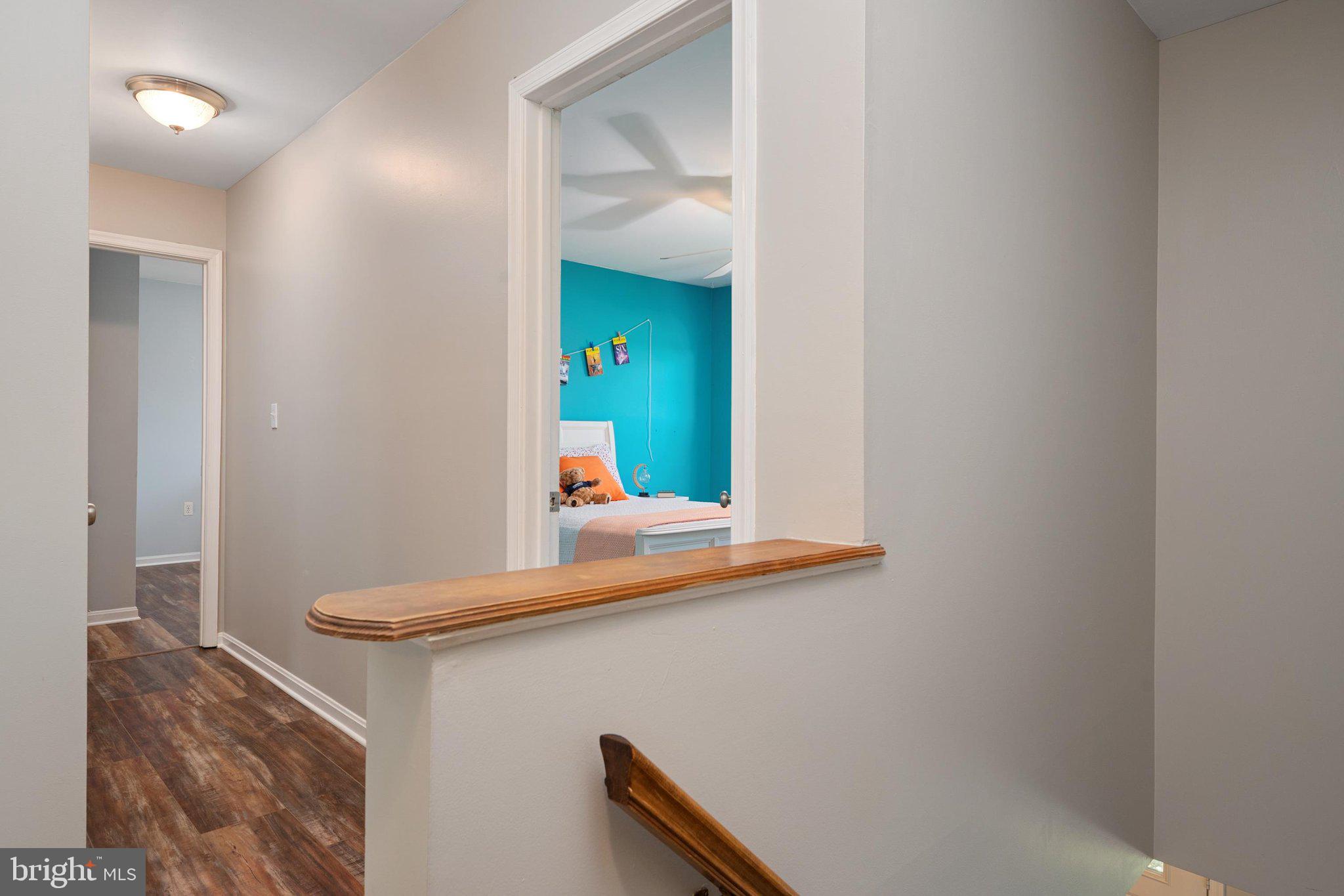 7106 Gaither Road Sykesville, MD 21784 - Photo 32 of 67 Upstairs hallway