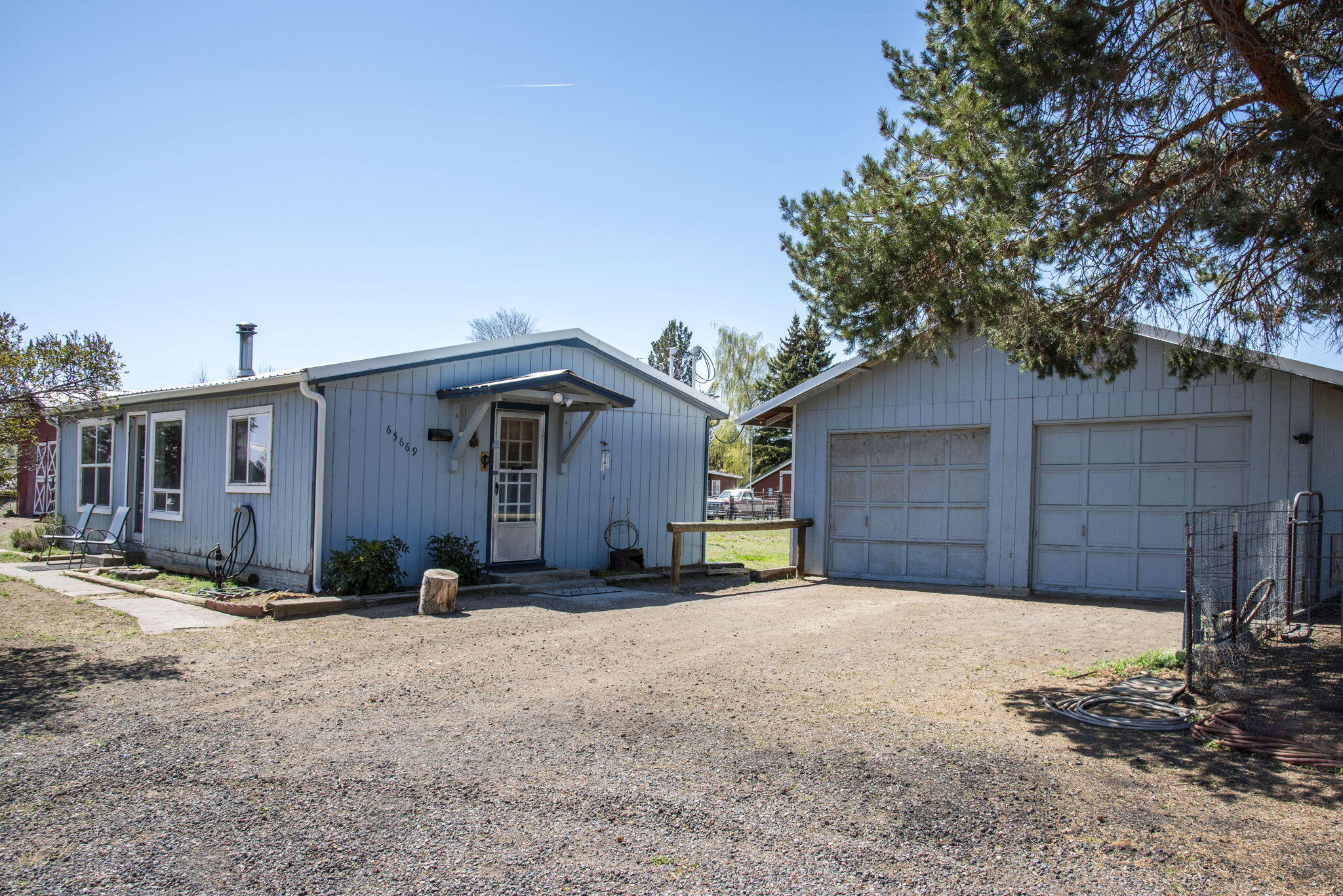 65669 Southwest 61st Street Bend, OR 97703 - Photo 5 of 27 5-web-or-mls-DSC_6814