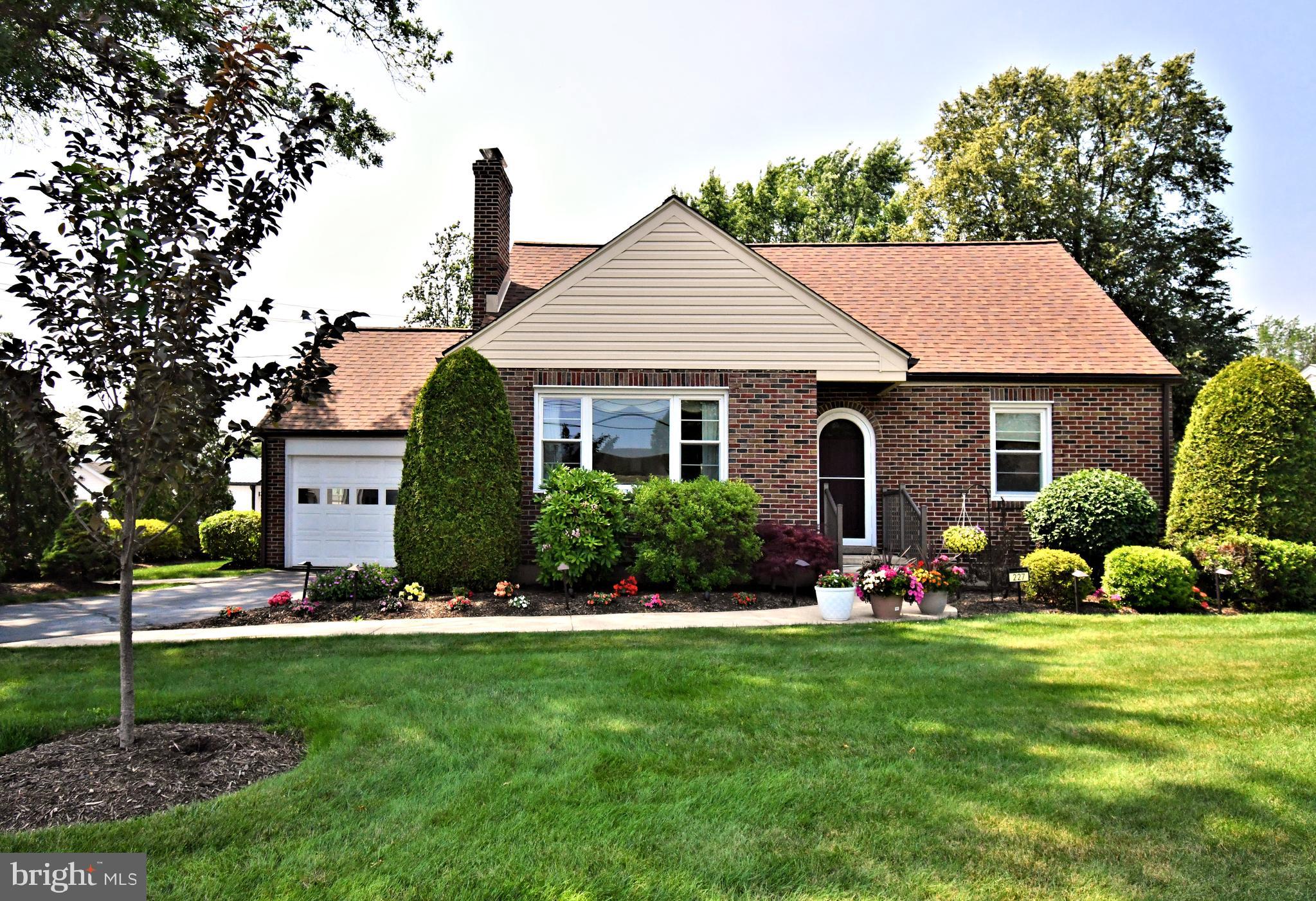 227 Ridge Avenue Souderton, PA 18964 - Photo 10 of 109 Gallery Image 10