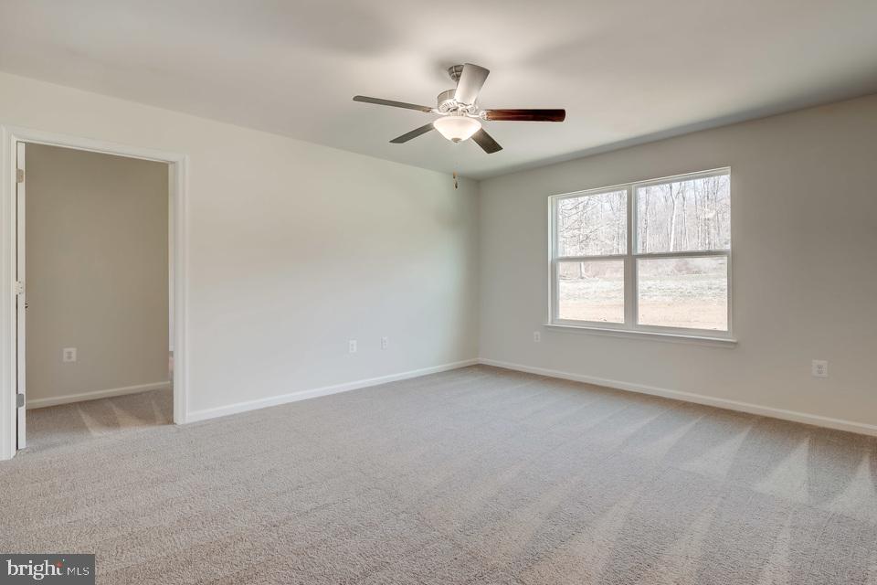 140 Rappahannock Run Falling Waters, WV 25419 - Photo 15 of 47