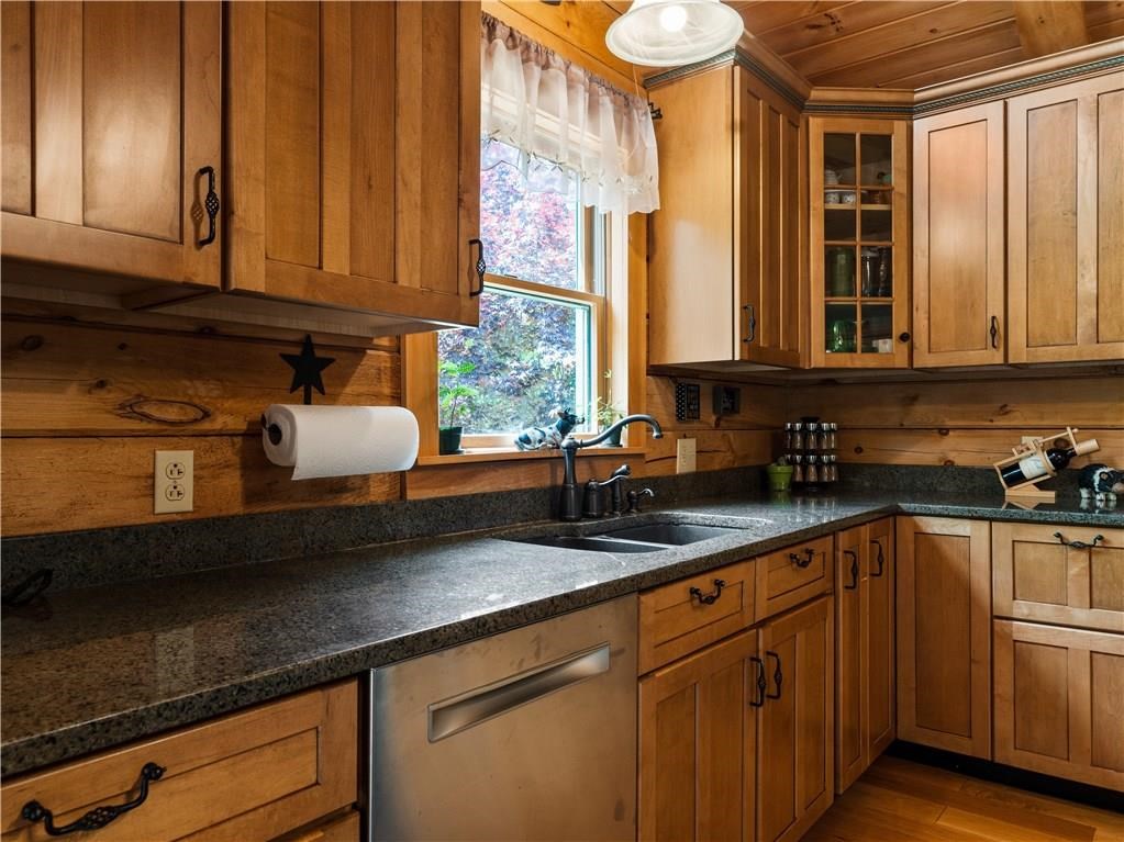 30 Ledgefield Road Scituate, RI 02857 - Photo 8 of 50